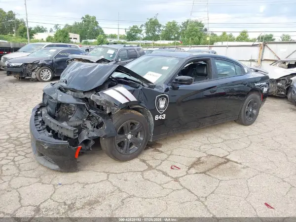 2C3CDXBG8KH725370 2019 DODGE CHARGER - Image 2