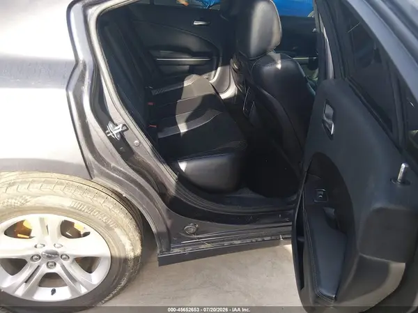 2C3CDXBG8KH736563 2019 DODGE CHARGER - Image 8