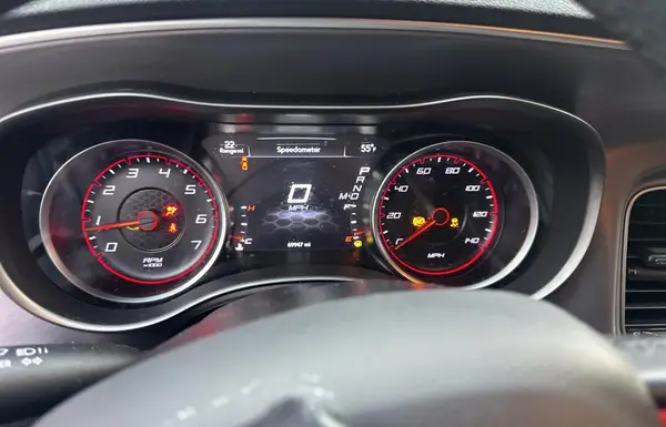 2C3CDXBG8KH752973 2019 DODGE CHARGER - Image 8
