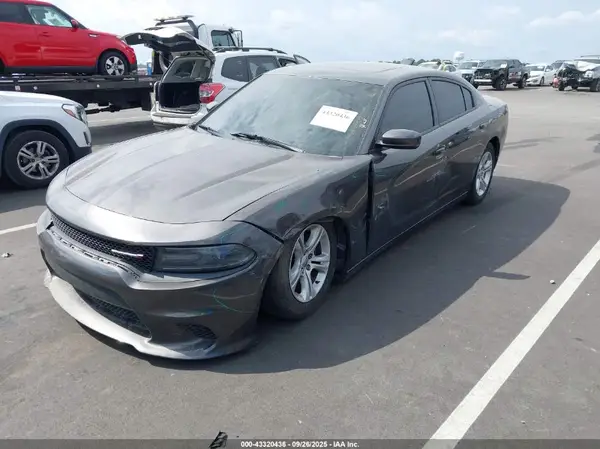 2C3CDXBG8LH152827 2020 DODGE CHARGER - Image 2
