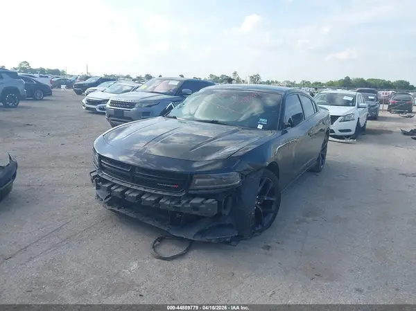 2C3CDXBG8LH186072 2020 DODGE CHARGER - Image 2