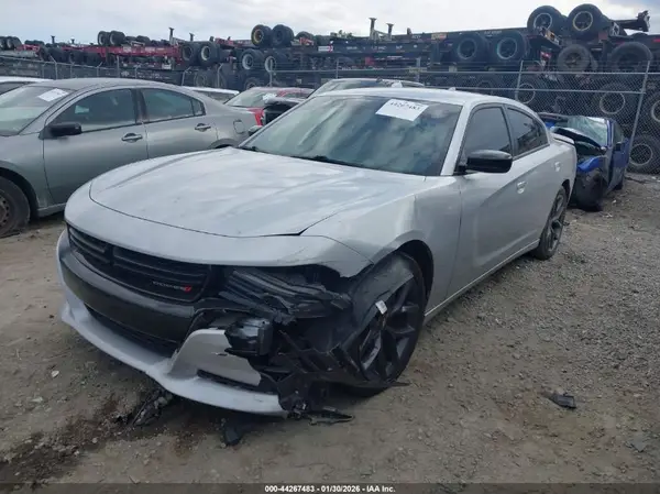 2C3CDXBG8LH200228 2020 DODGE CHARGER - Image 2
