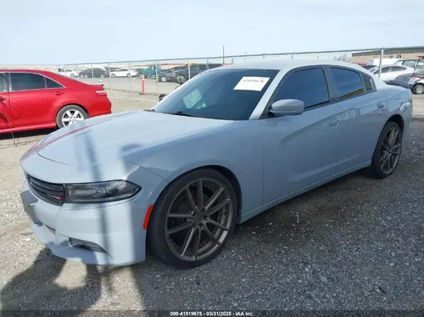 2C3CDXBG8LH203193 2020 DODGE CHARGER - Image 2