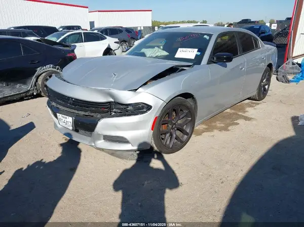 2C3CDXBG8LH207826 2020 DODGE CHARGER - Image 2