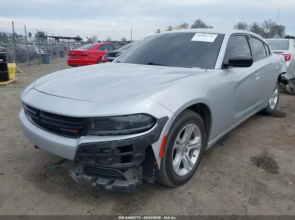 2C3CDXBG8PH530327 2023 DODGE CHARGER - Image 2
