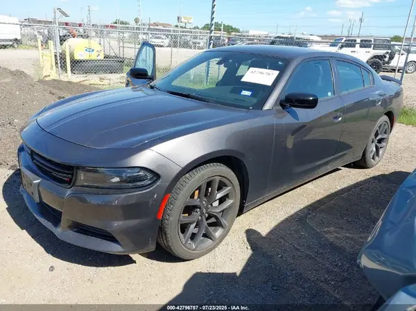 2C3CDXBG8PH533082 2023 DODGE CHARGER - Image 2