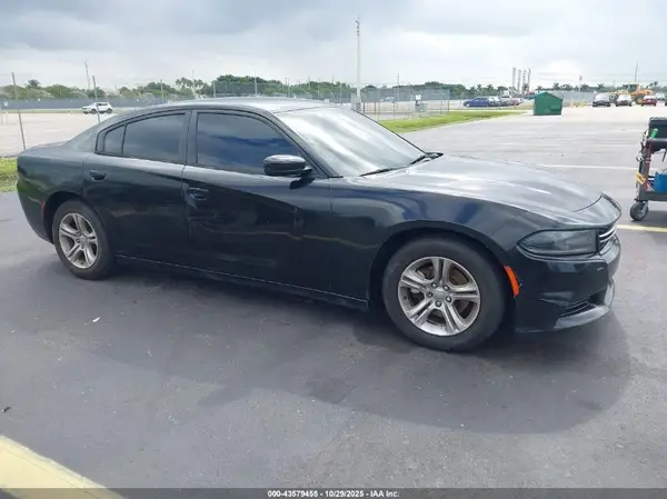 2C3CDXBG9GH121107 2016 DODGE CHARGER - Image 1
