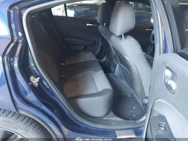 2C3CDXBG9HH537465 2017 DODGE CHARGER - Image 8