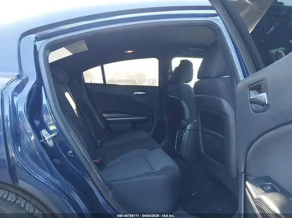 2C3CDXBG9HH537644 2017 DODGE CHARGER - Image 8