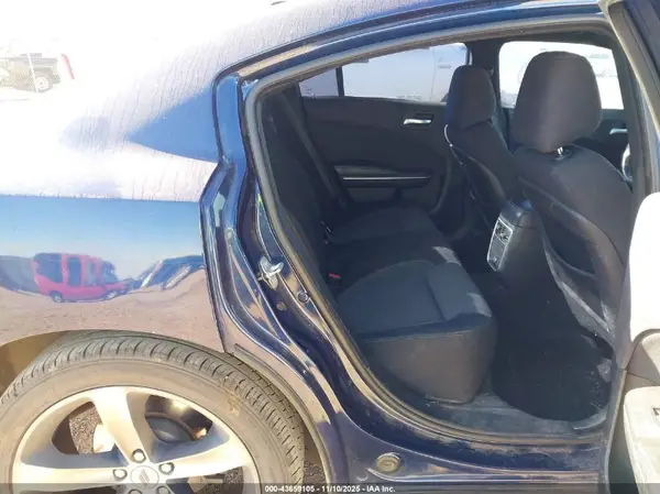2C3CDXBG9HH627862 2017 DODGE CHARGER - Image 8