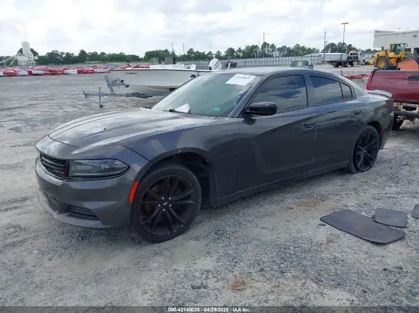 2C3CDXBG9JH120319 2018 DODGE CHARGER - Image 2