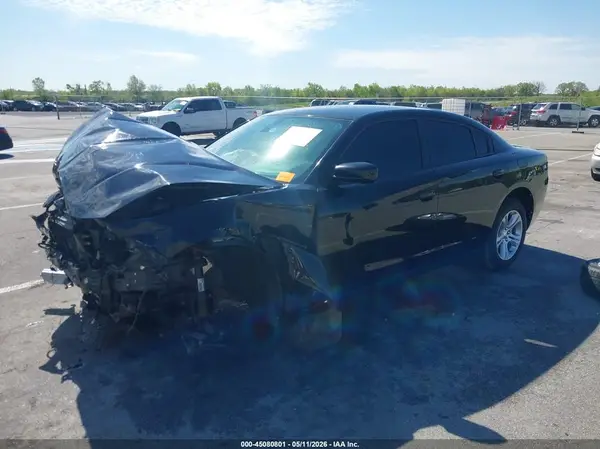 2C3CDXBG9JH144961 2018 DODGE CHARGER - Image 2