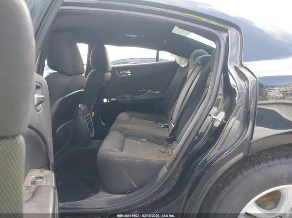2C3CDXBG9JH167351 2018 DODGE CHARGER - Image 8