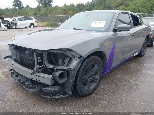 2C3CDXBG9JH173456 2018 DODGE CHARGER - Image 2