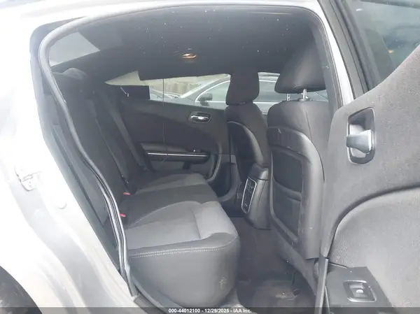 2C3CDXBG9JH180214 2018 DODGE CHARGER - Image 8