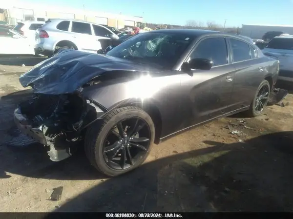 2C3CDXBG9JH188006 2018 DODGE CHARGER - Image 2