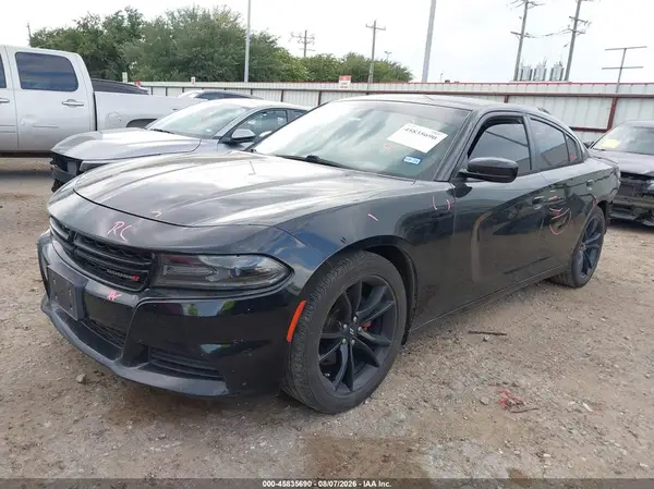 2C3CDXBG9JH196381 2018 DODGE CHARGER - Image 2
