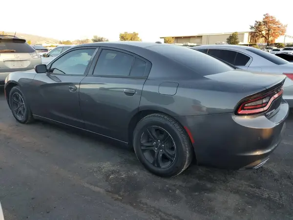 2C3CDXBG9JH273539 2018 DODGE CHARGER - Image 2