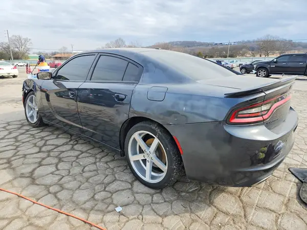 2C3CDXBG9JH336705 2018 DODGE CHARGER - Image 2
