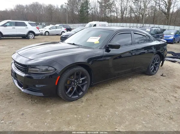 2C3CDXBG9KH502318 2019 DODGE CHARGER - Image 2