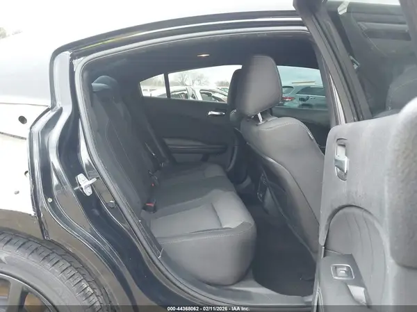 2C3CDXBG9KH502318 2019 DODGE CHARGER - Image 8