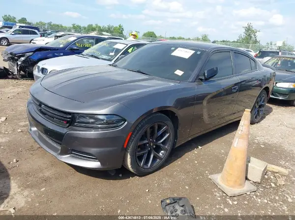 2C3CDXBG9KH580162 2019 DODGE CHARGER - Image 2
