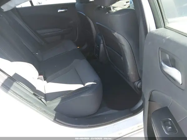 2C3CDXBG9KH599486 2019 DODGE CHARGER - Image 8