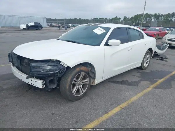 2C3CDXBG9KH644104 2019 DODGE CHARGER - Image 2
