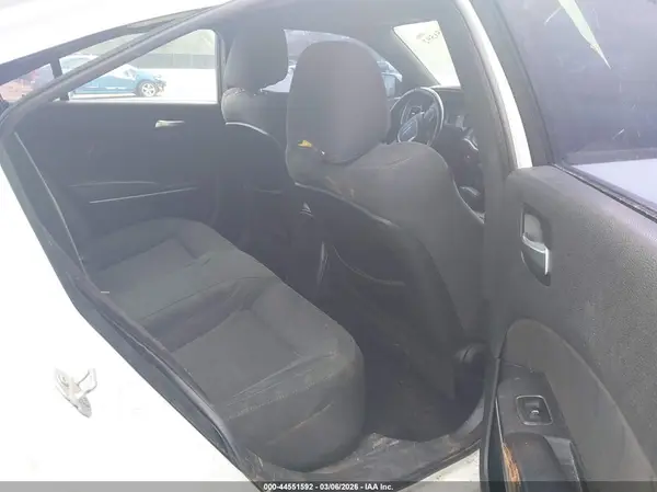 2C3CDXBG9KH644104 2019 DODGE CHARGER - Image 8