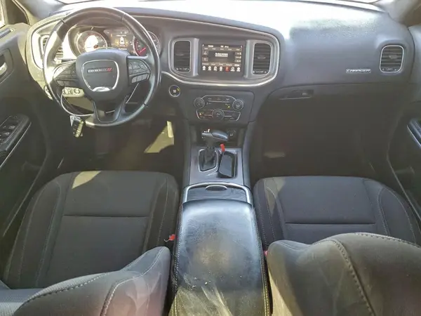2C3CDXBG9KH670640 2019 DODGE CHARGER - Image 8