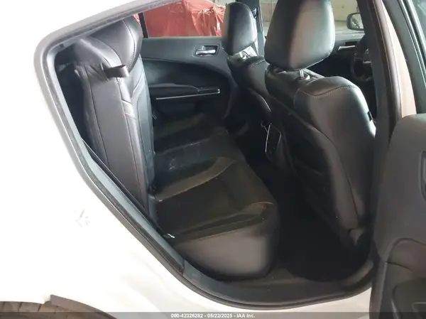 2C3CDXBG9KH695313 2019 DODGE CHARGER - Image 8