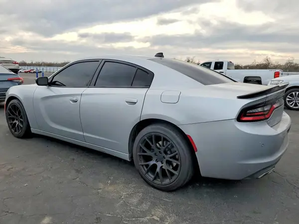 2C3CDXBG9KH713292 2019 DODGE CHARGER - Image 2