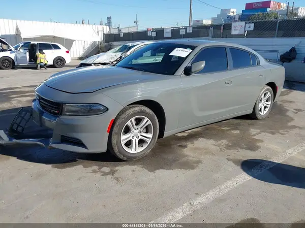 2C3CDXBG9KH736569 2019 DODGE CHARGER - Image 2
