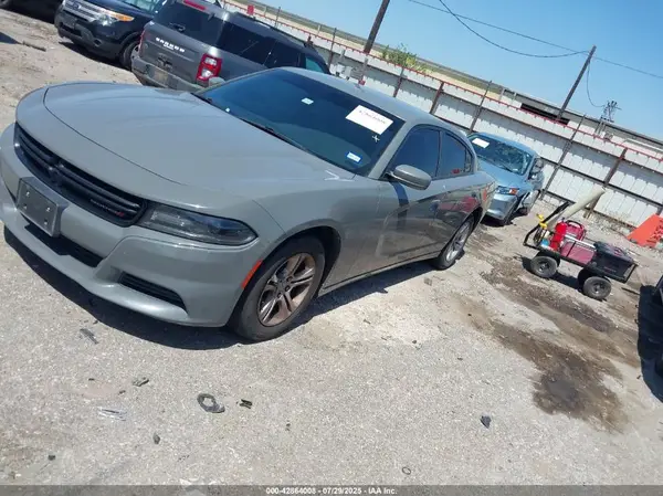 2C3CDXBG9KH736653 2019 DODGE CHARGER - Image 2