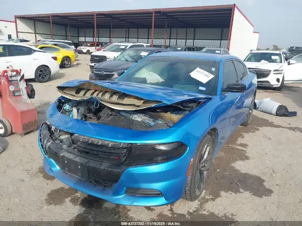 2C3CDXBG9KH745112 2019 DODGE CHARGER - Image 2