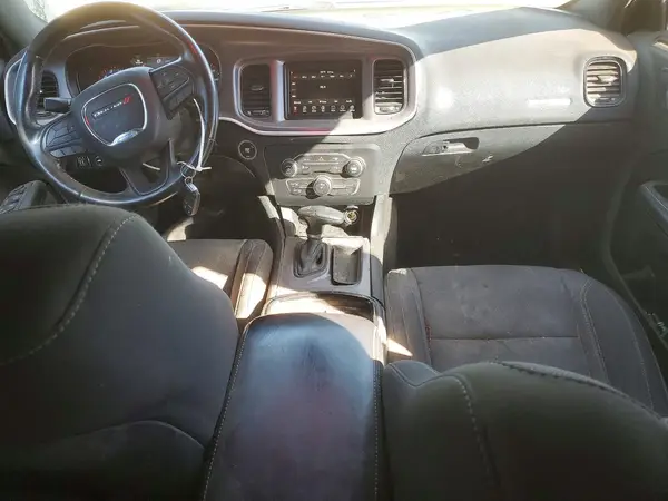 2C3CDXBG9KH745174 2019 DODGE CHARGER - Image 8