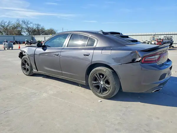 2C3CDXBG9KH746843 2019 DODGE CHARGER - Image 2