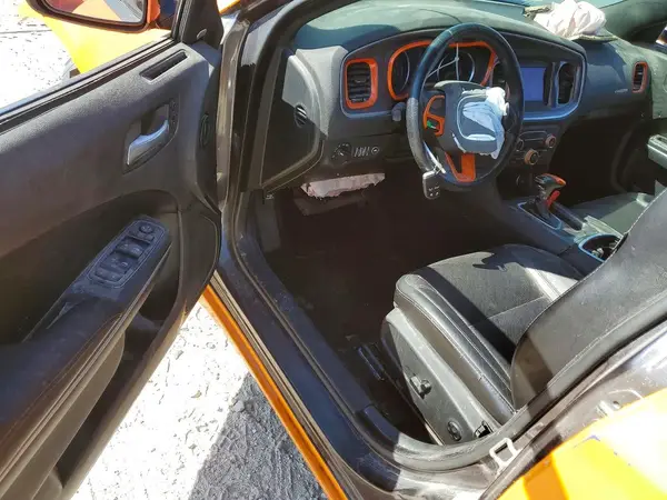 2C3CDXBG9KH753260 2019 DODGE CHARGER - Image 8