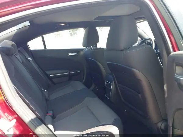 2C3CDXBG9KH753694 2019 DODGE CHARGER - Image 8