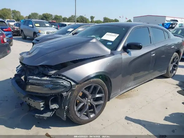 2C3CDXBG9LH111767 2020 DODGE CHARGER - Image 2