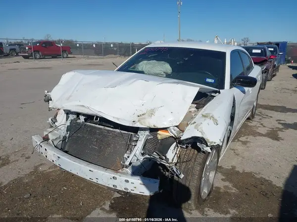 2C3CDXBG9PH529882 2023 DODGE CHARGER - Image 2