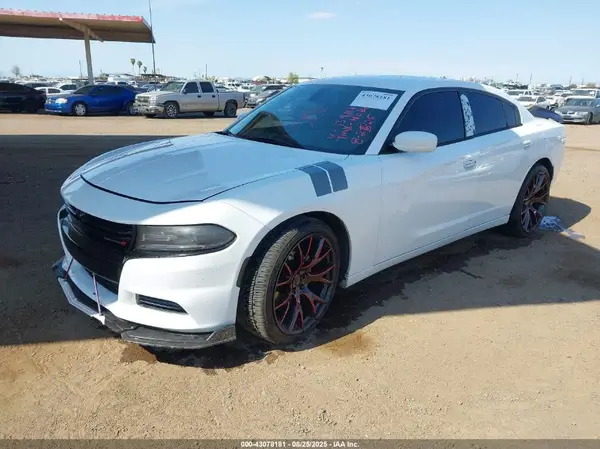 2C3CDXBGXGH139860 2016 DODGE CHARGER - Image 2
