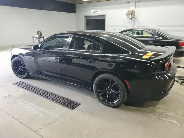 2C3CDXBGXGH247038 2016 DODGE CHARGER - Image 2
