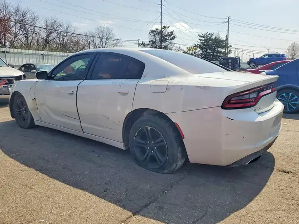 2C3CDXBGXHH518679 2017 DODGE CHARGER - Image 2