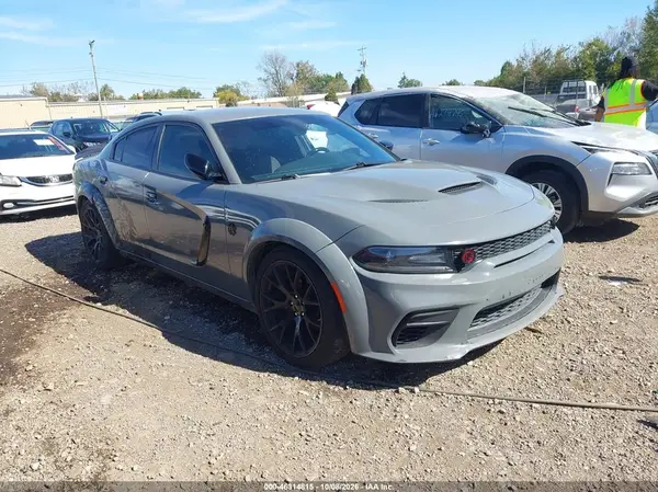 2C3CDXBGXHH525695 2017 DODGE CHARGER - Image 1