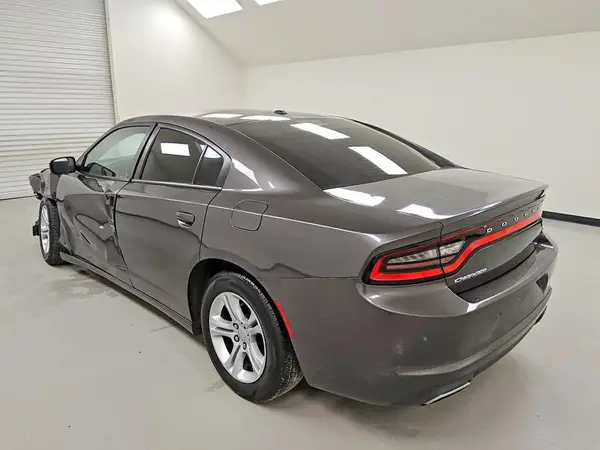 2C3CDXBGXHH546286 2017 DODGE CHARGER - Image 2