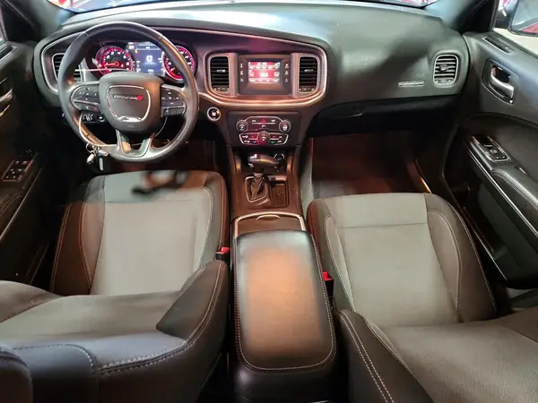 2C3CDXBGXHH623786 2017 DODGE CHARGER - Image 8