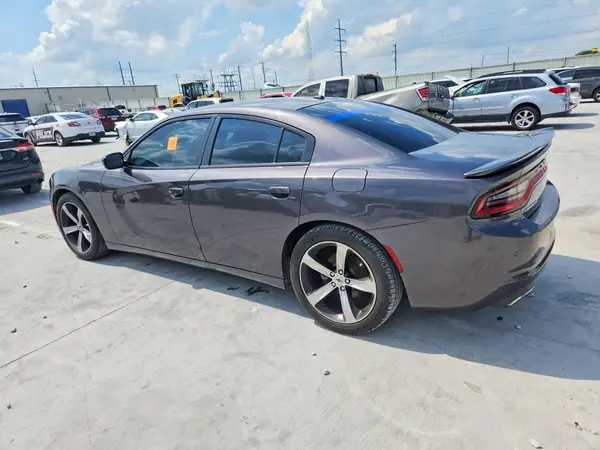 2C3CDXBGXHH623884 2017 DODGE CHARGER - Image 2