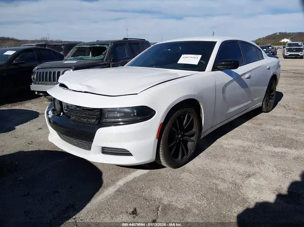 2C3CDXBGXHH643522 2017 DODGE CHARGER - Image 2