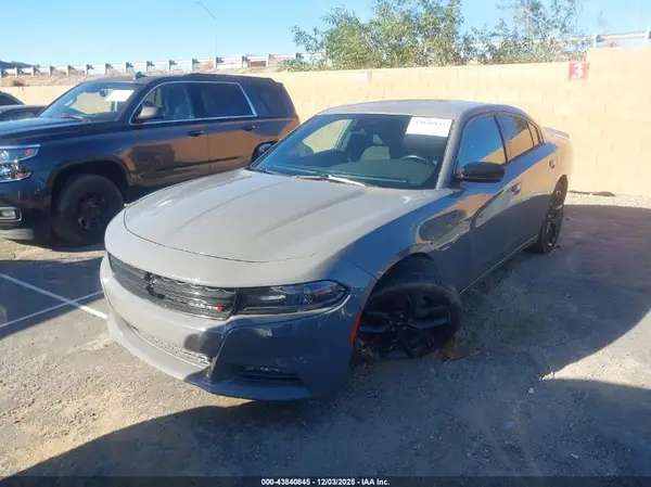 2C3CDXBGXJH113542 2018 DODGE CHARGER - Image 2
